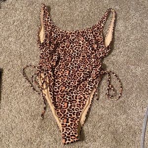 One piece leopard print bathing suit brand new never worn perfect condition